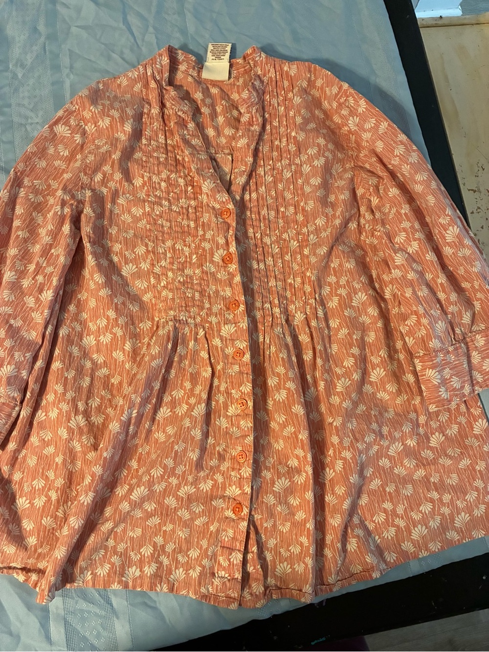Women's Large Pink Floral Button-Front Top